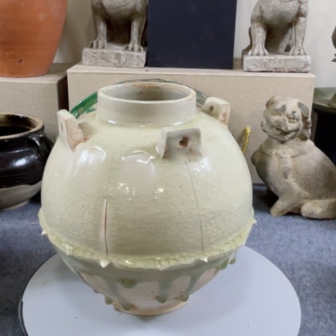 罐?**哥器型优美大方