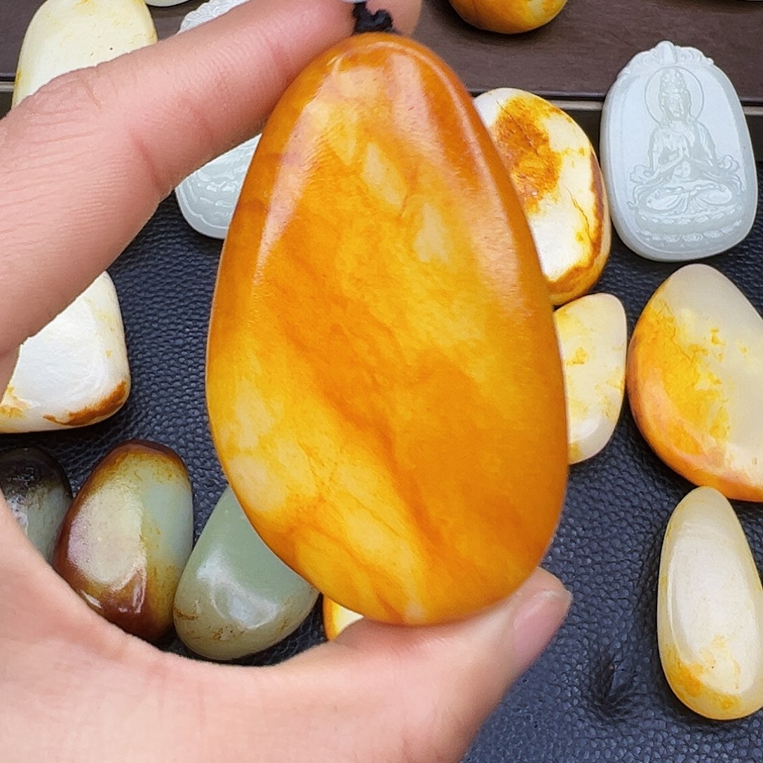 和田玉挂件未镶嵌