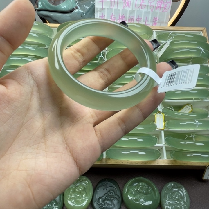 *****岫玉未镶嵌手镯岫玉手镯