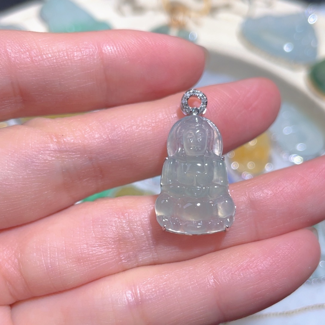 翡翠颈饰18K金镶嵌翡翠