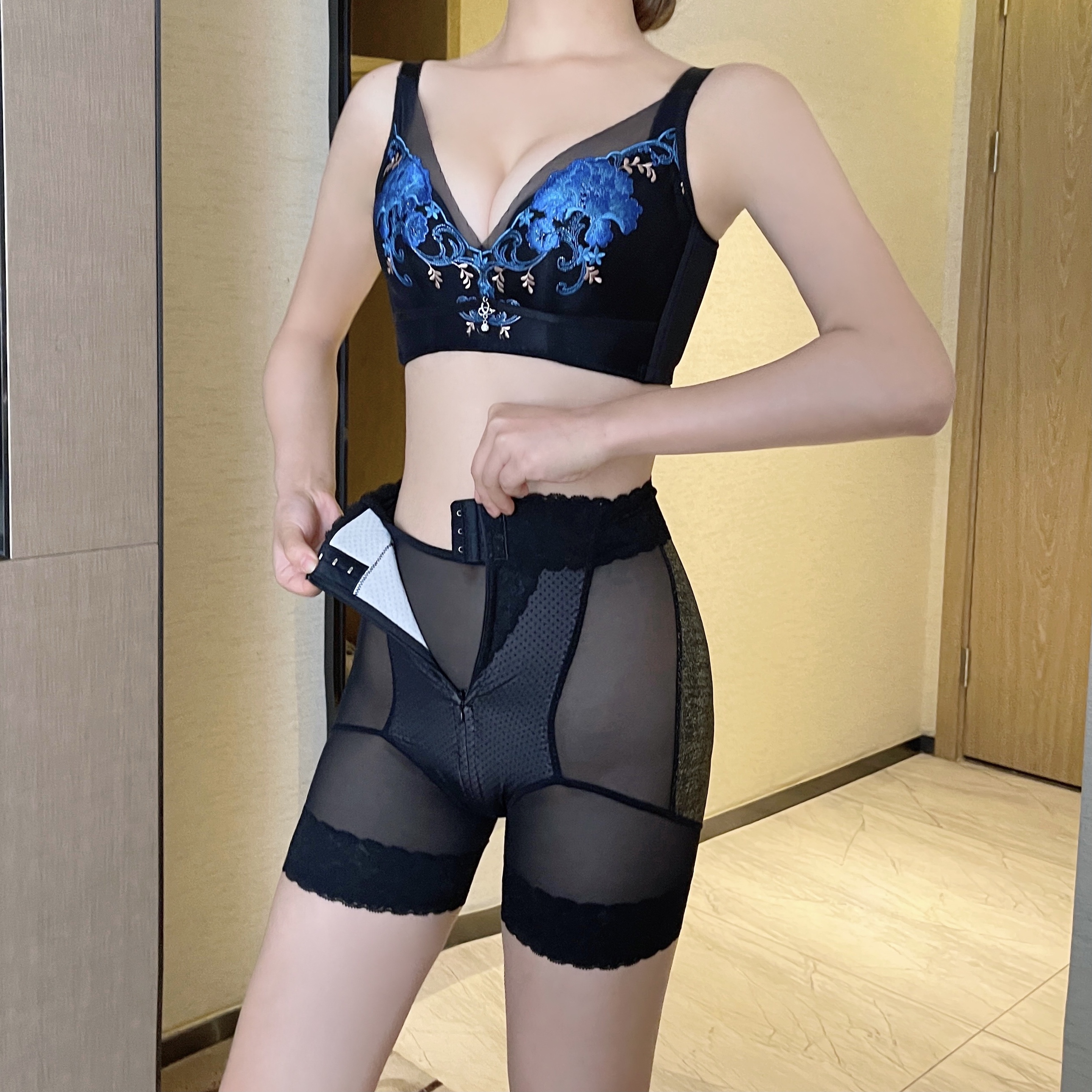 台湾香水面料中腰提蜜桃臀收腹塑形束裤夏季收腹裤提臀防走光薄款