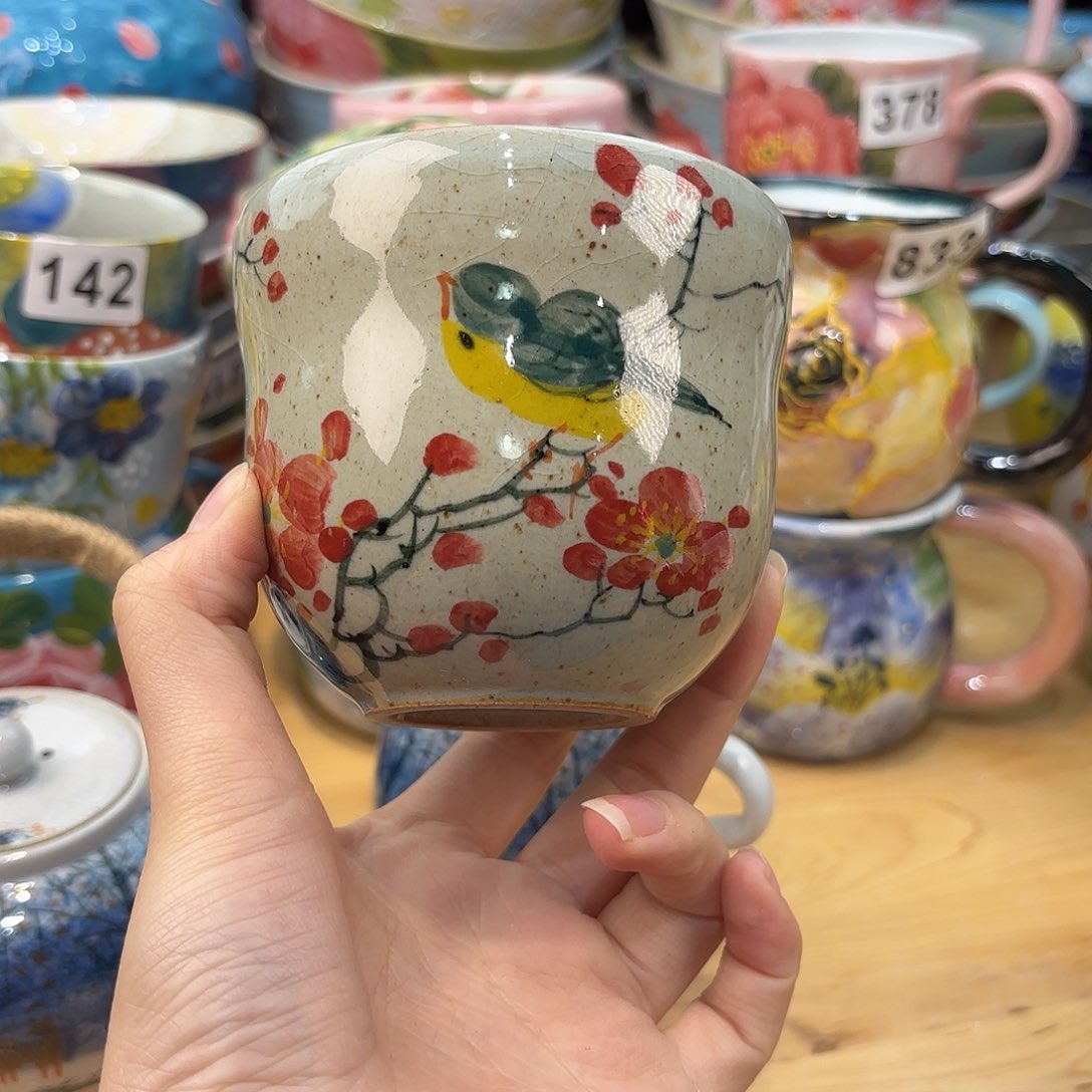 瓷片兔兔盖茨。兔兔