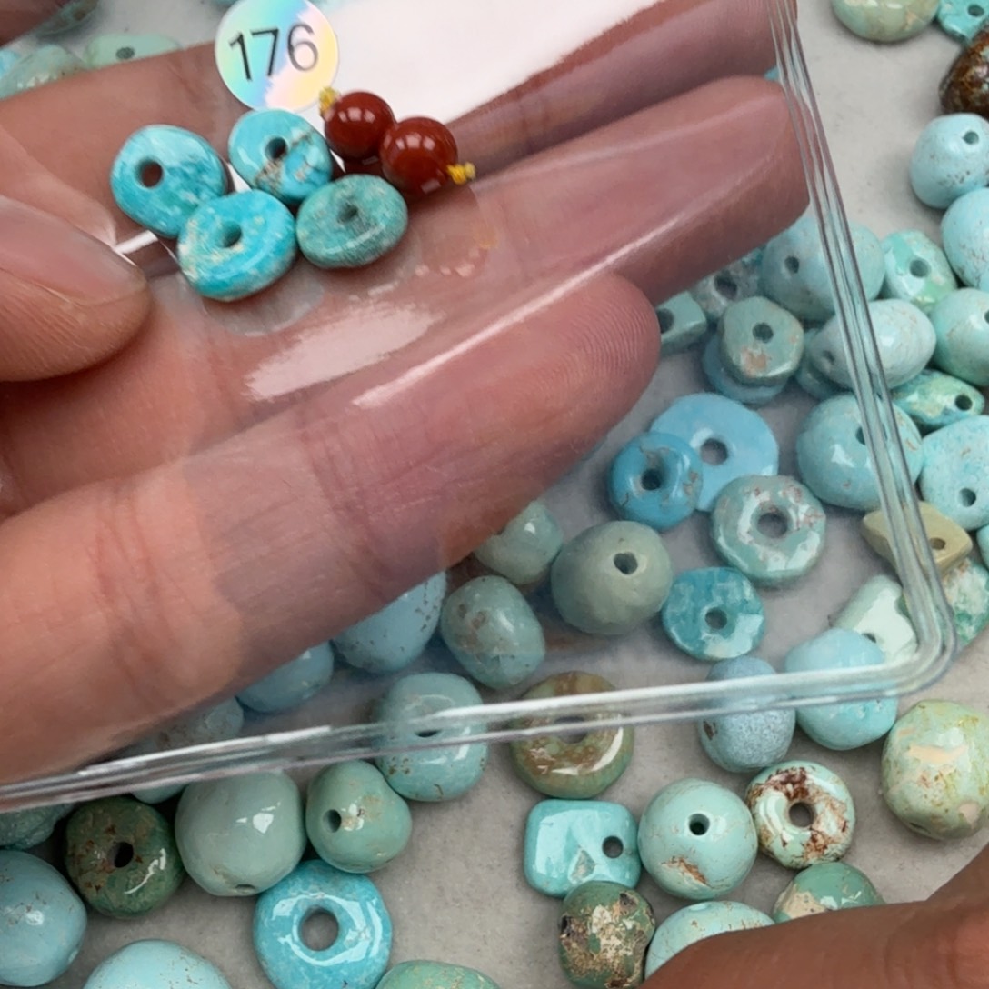 南红玛瑙未镶嵌珠宝奇石