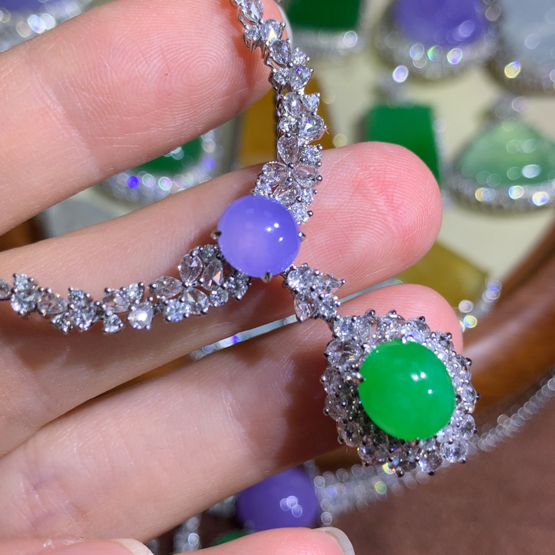 翡翠颈饰18K金镶嵌套lian
