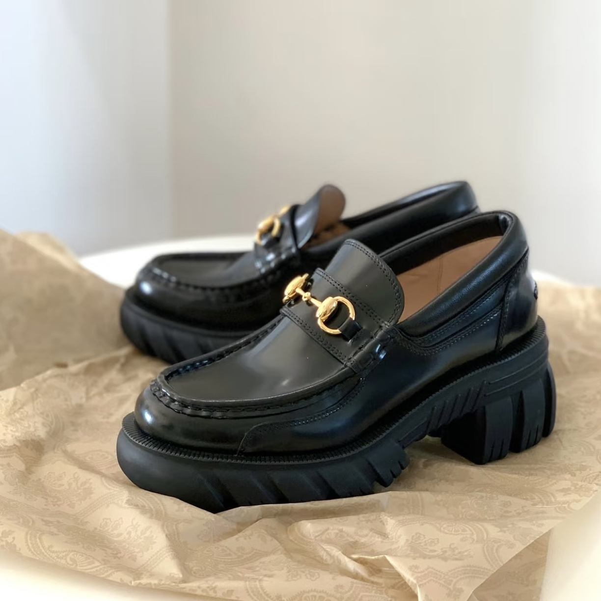 99新 AMIPARIS 古驰 黑色 马衔扣 乐福鞋 39码 4171