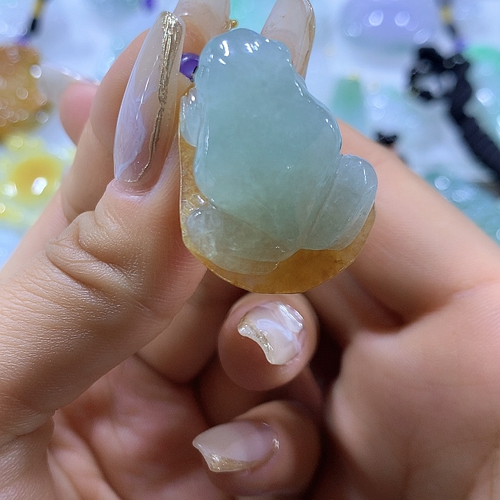 翡翠颈饰未镶嵌天然翡翠A货吊坠