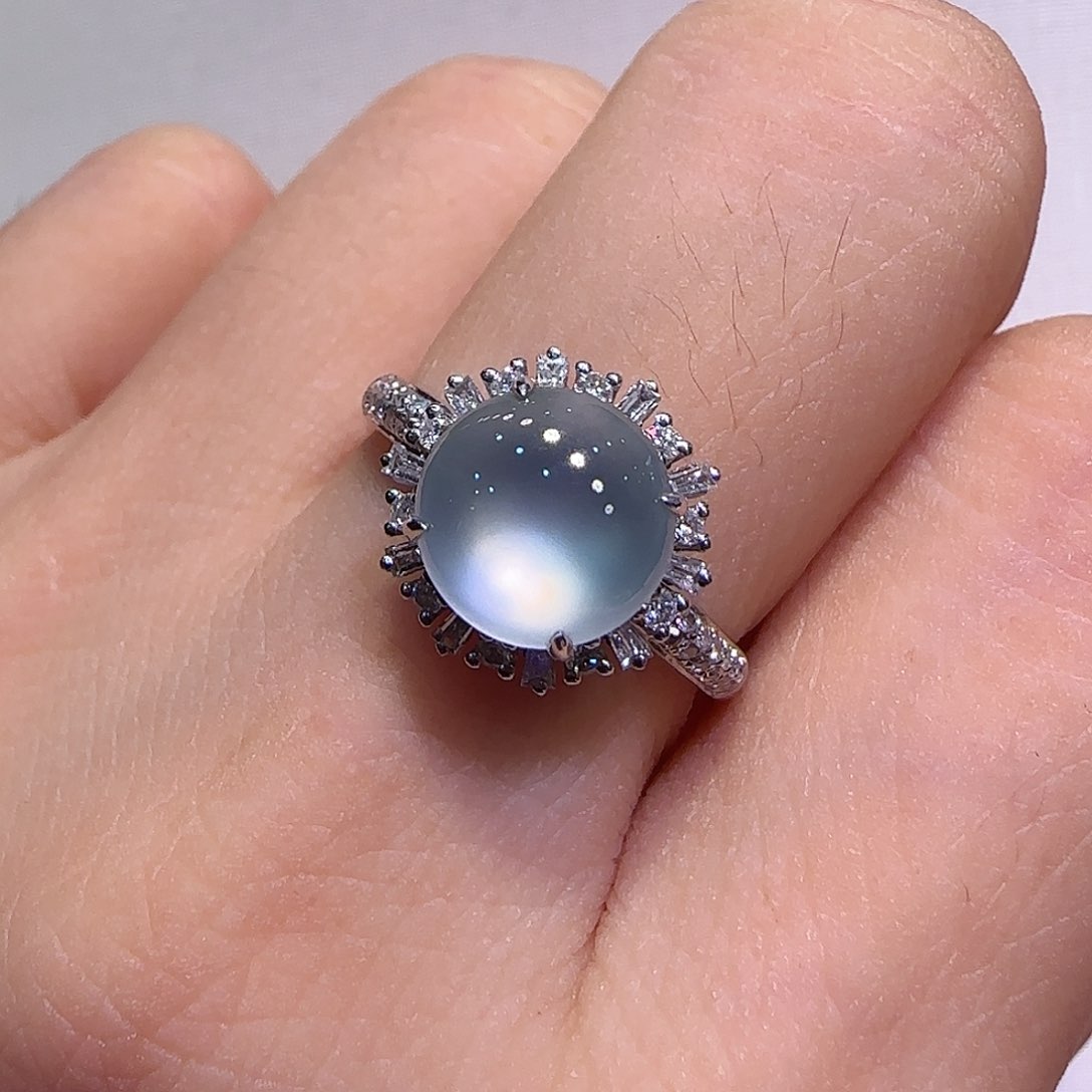 翡翠戒指18K金镶嵌戒指