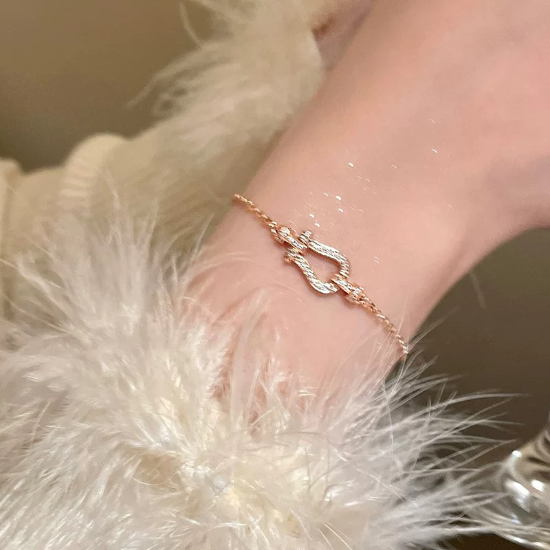 钛钢手链 马蹄扣手链精致204