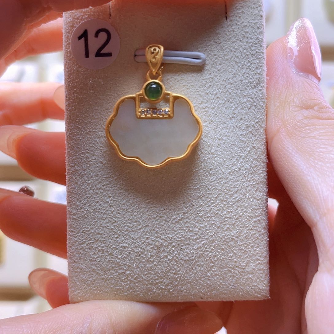 和田玉吊坠(赠链)银S925镀金镶嵌无****8