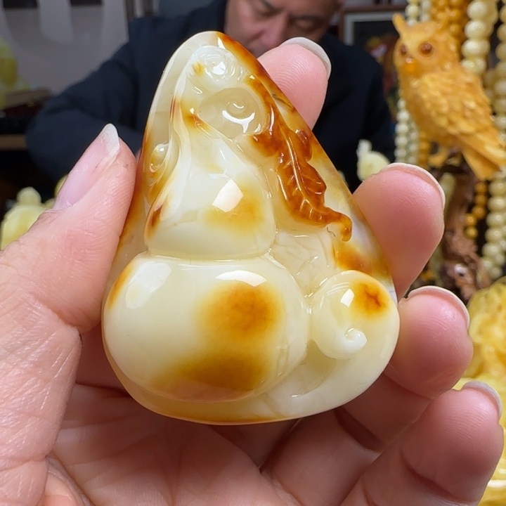 蜜蜡珠宝奇石未镶嵌