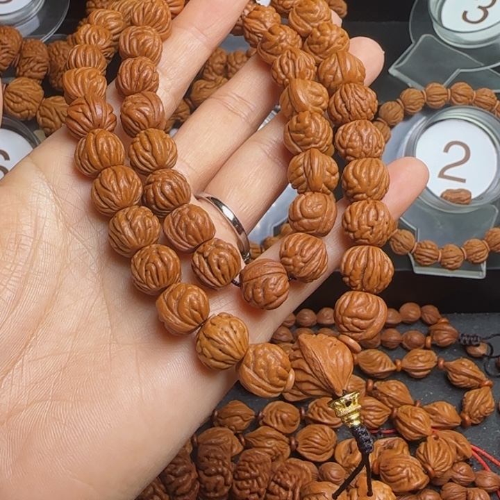 手串桃核龙纹桃核