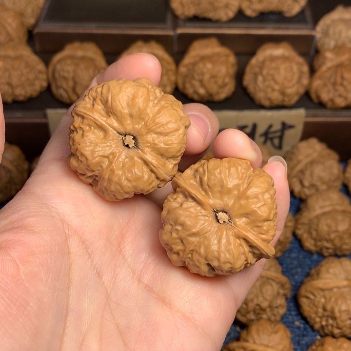 桃核吊坠不*听蛤蟆核桃