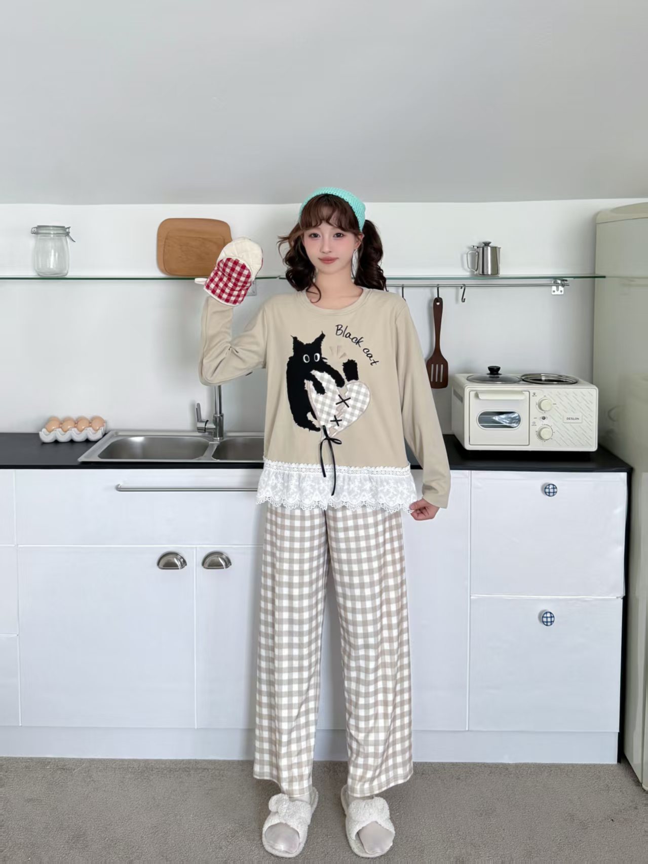 60-秋冬季女款绿英文爱心猫咪绿格裤套头长袖长裤套装8216