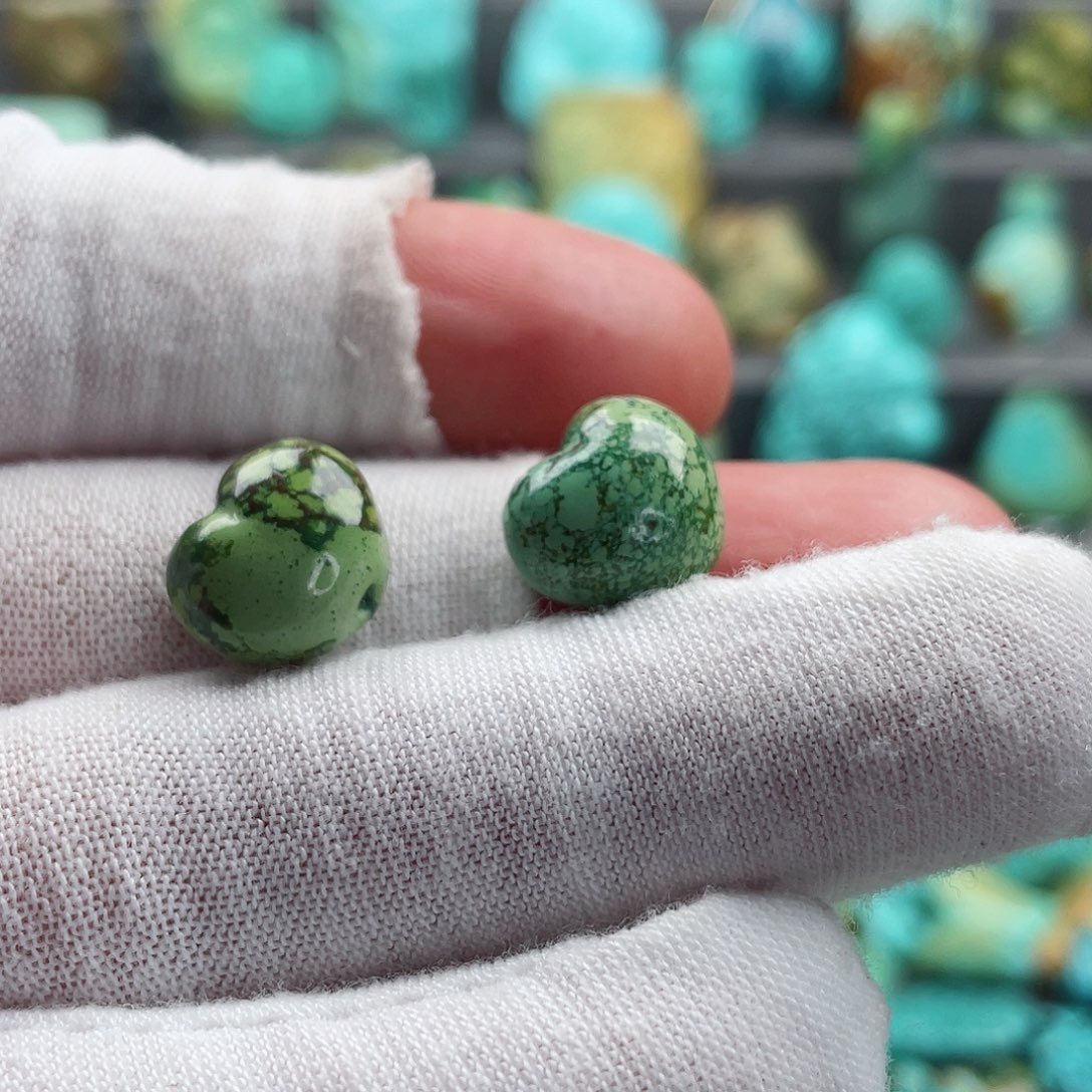 绿松石颈饰未镶嵌小*辰