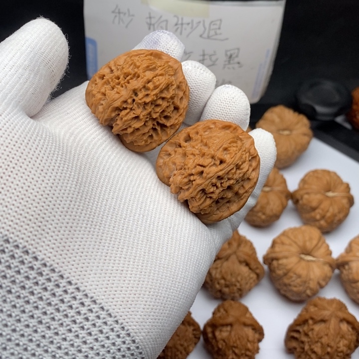 文玩核桃把件南疆石37