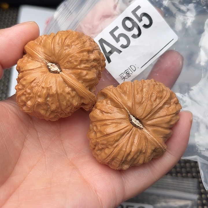 文玩核桃把件核桃南关敦43