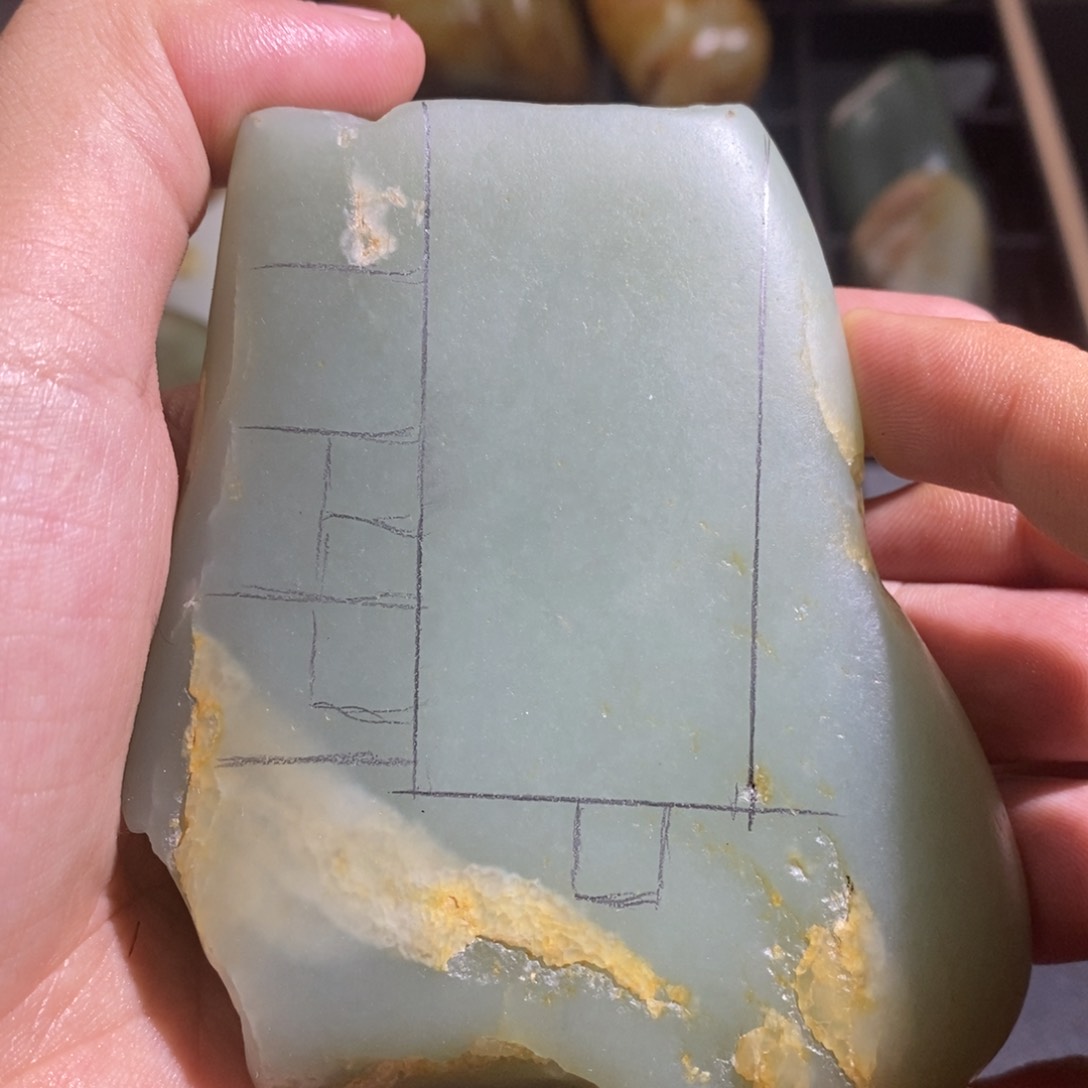 和田玉未镶嵌颈饰陈***我