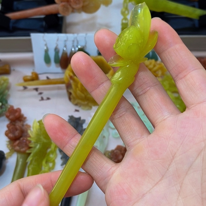 蛇纹石玉发簪未镶嵌