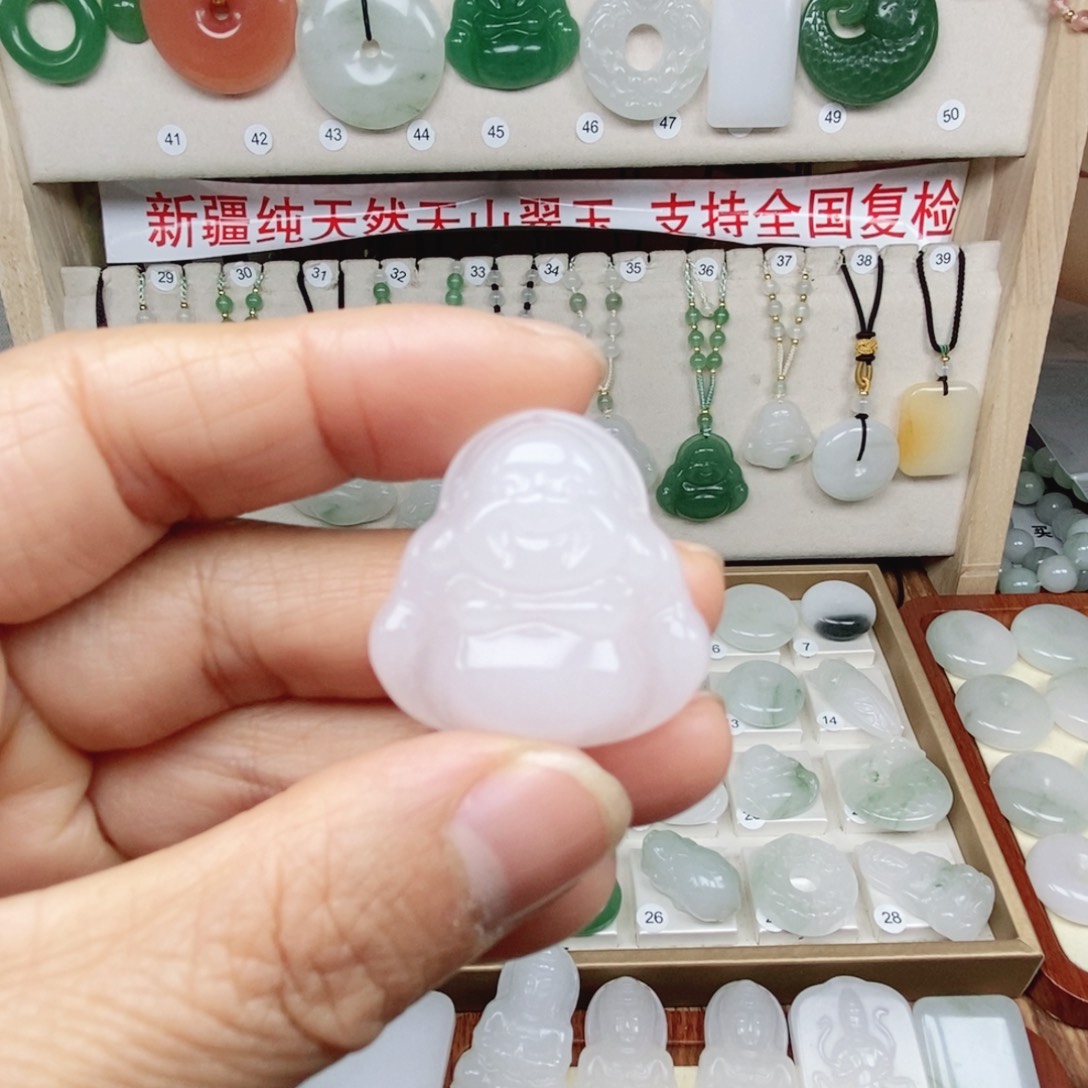 石英质玉（天山翠）合金颈饰