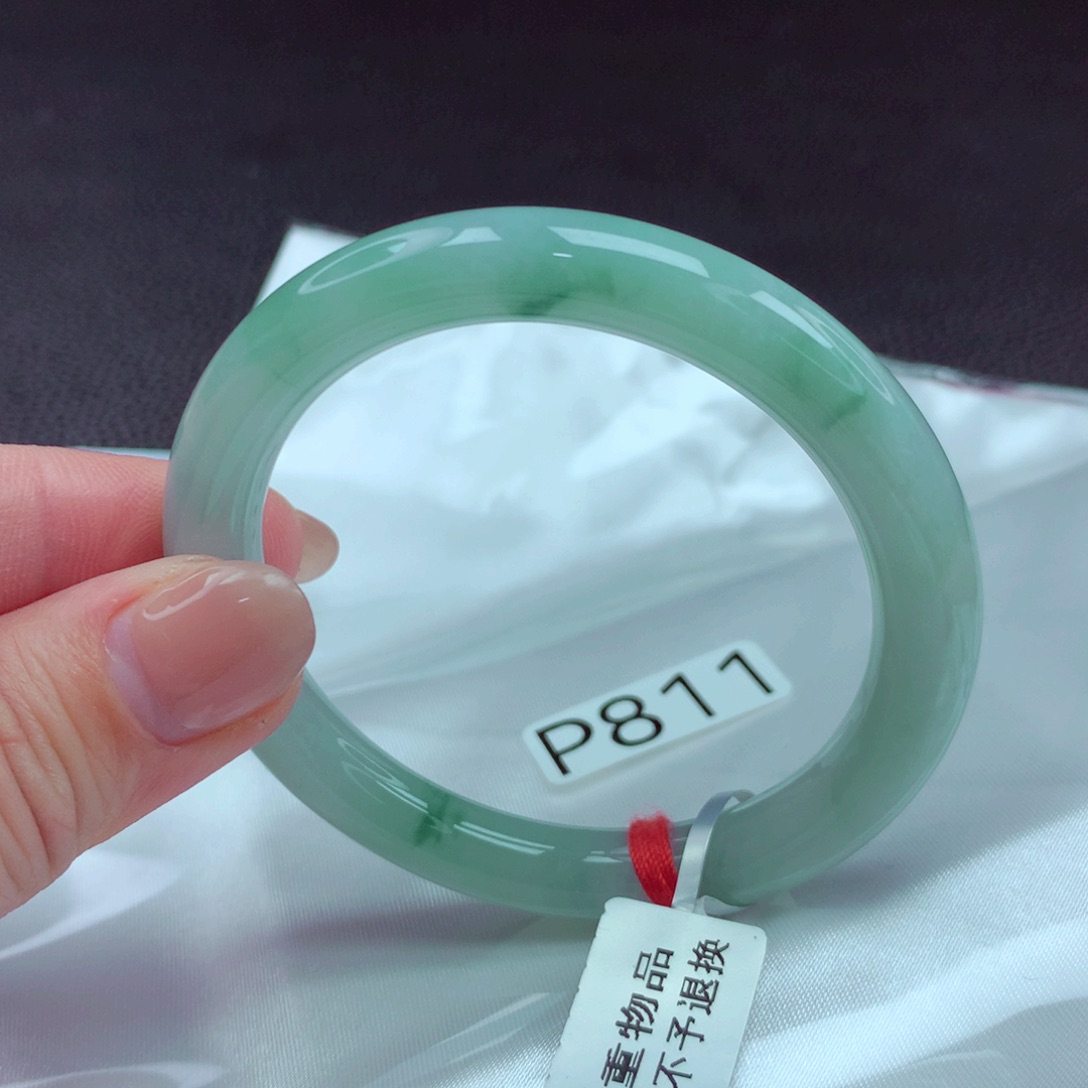 翡翠手镯未镶嵌手镯88