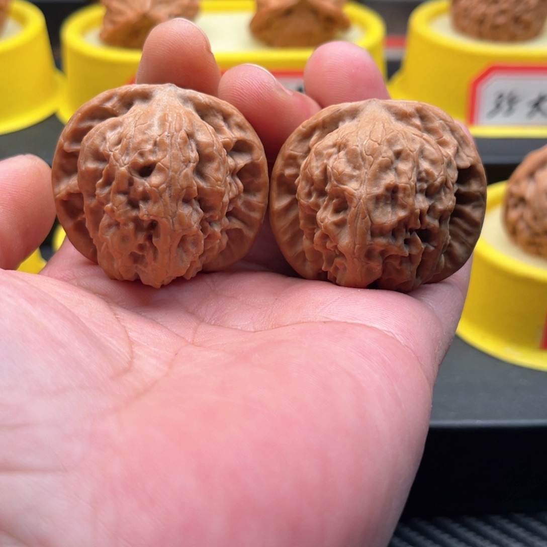 文玩核桃吊坠40野狼