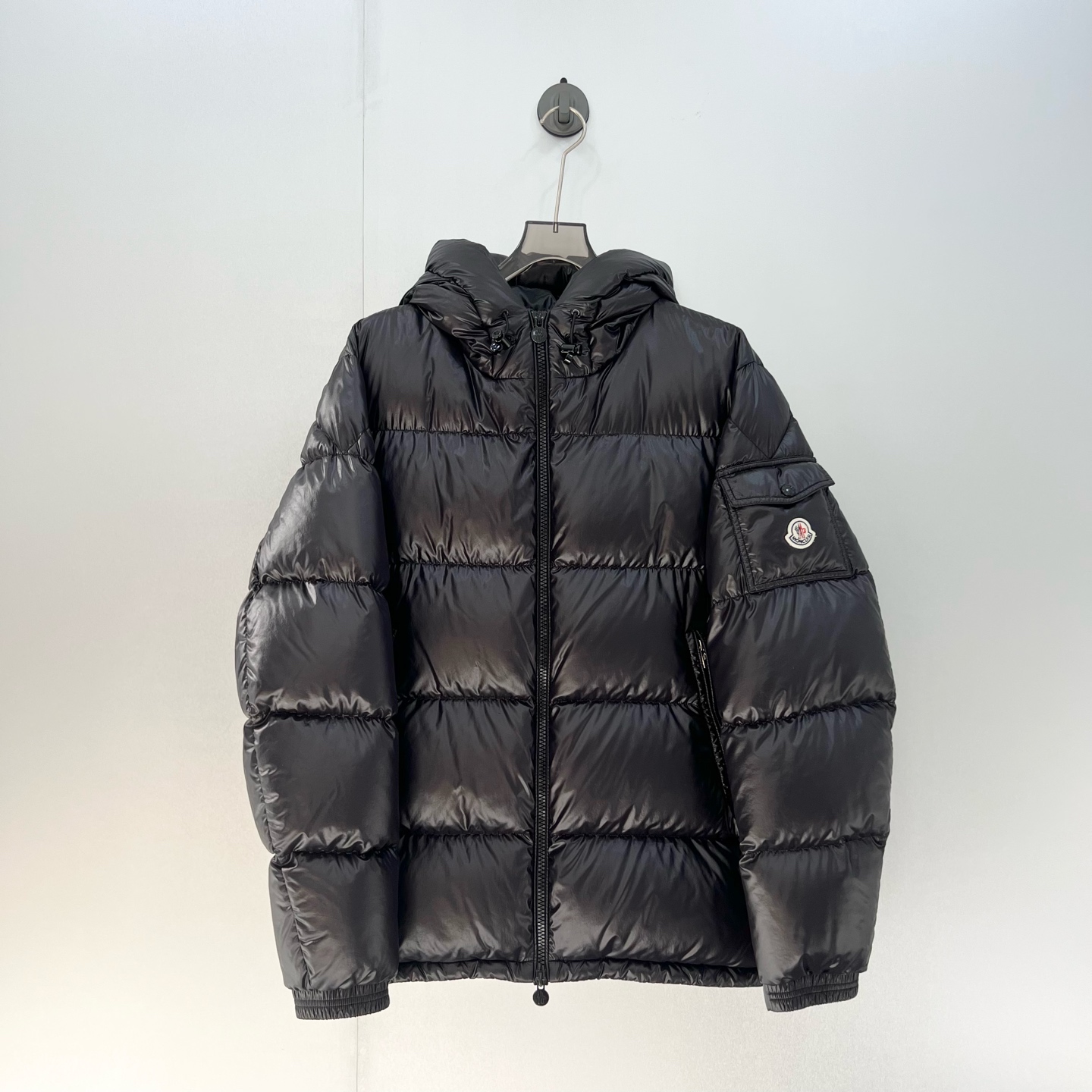 99新 MONCLER FW24 Ecrins防风亮面羽绒服/6码/y2238（北京）