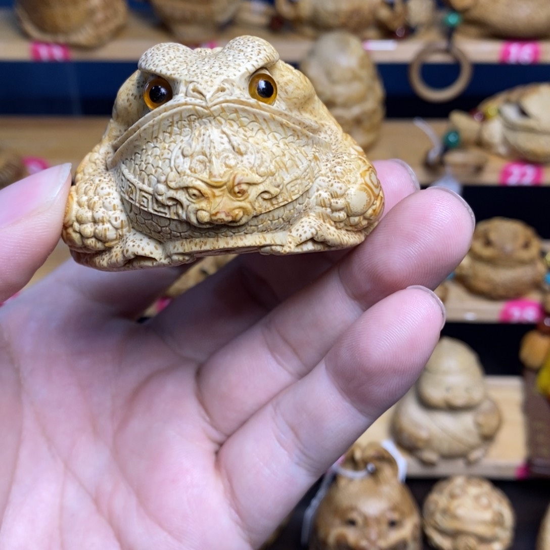 竹竹根雕精工金蟾