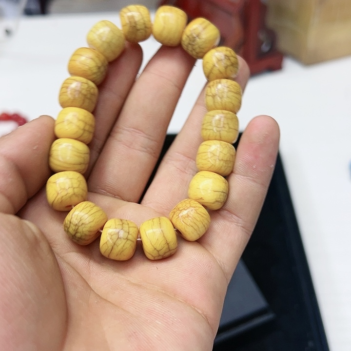 非洲紫檀（红花梨）140）gghhhhjj