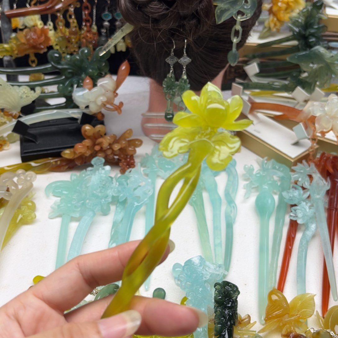 蛇纹石玉发饰合金