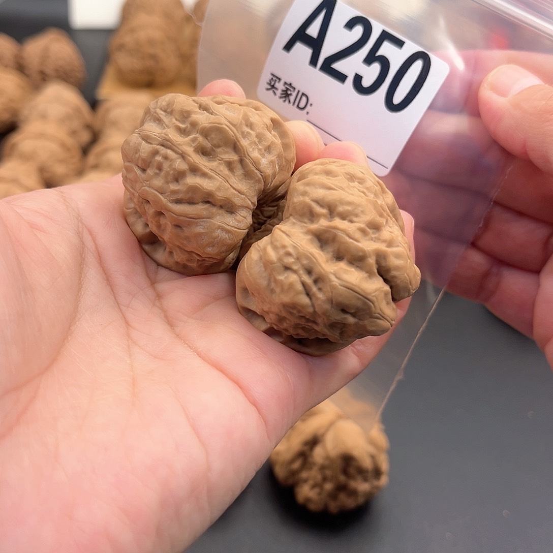 桃核把件寒**雪蛙蛙福利41