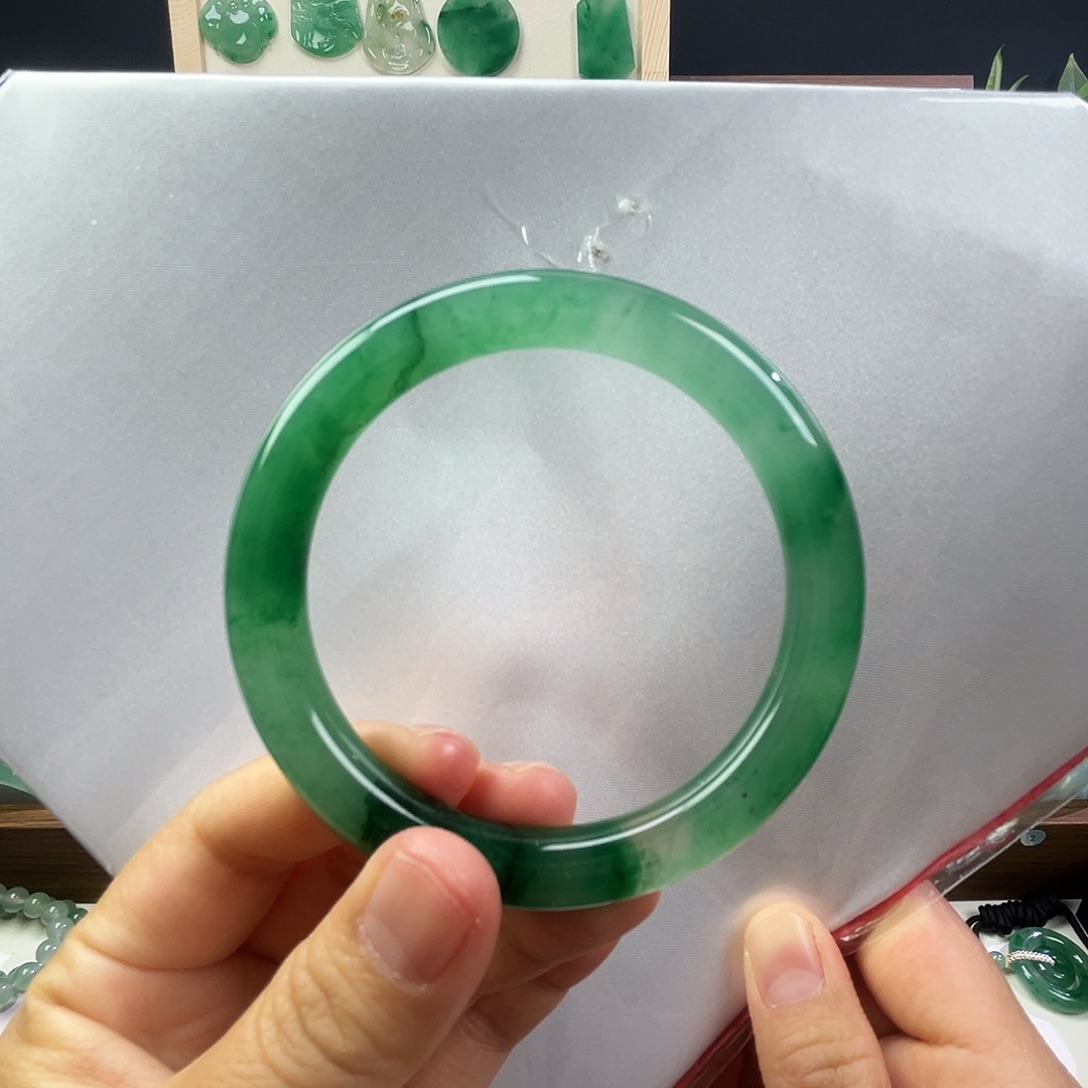 石英质玉未镶嵌手镯54.5