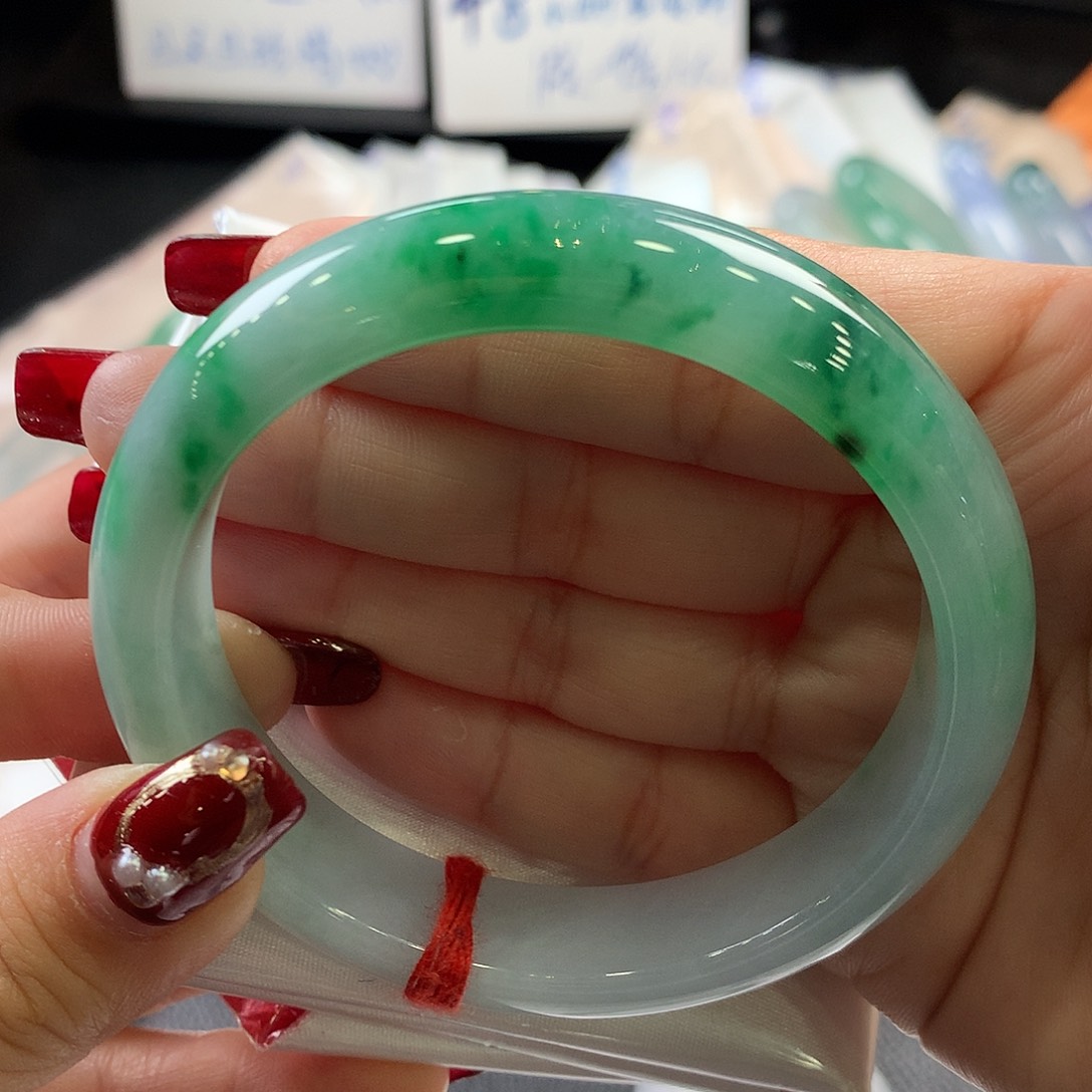 翡翠手镯未镶嵌58正圈