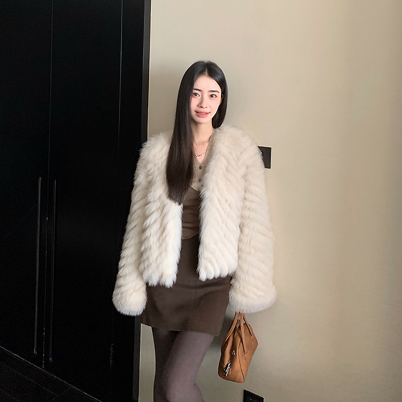 月光绮梦 进口整皮夹革狐狸毛皮草外套女短款年轻大衣2025新25257