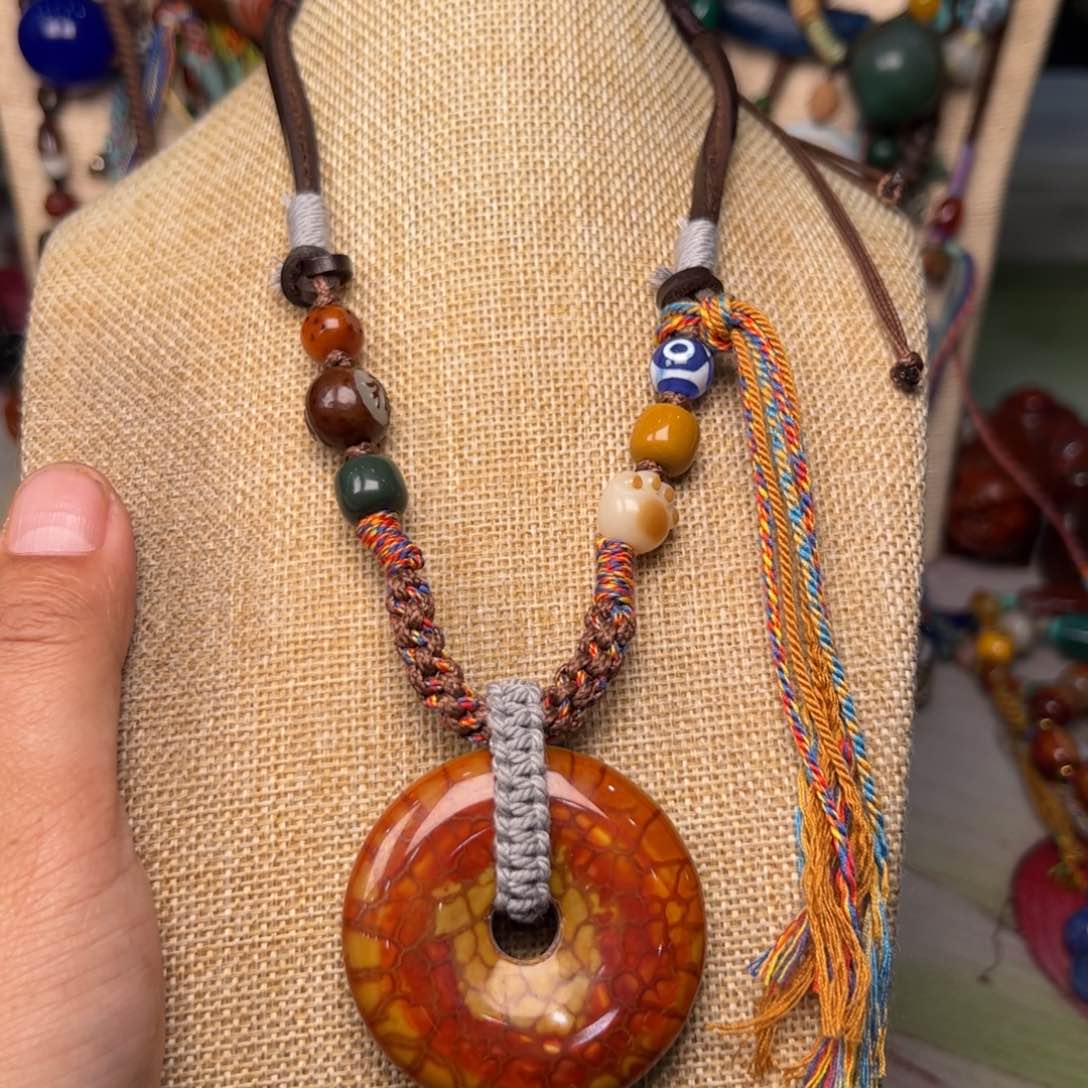 玛瑙/玉髓颈饰未镶嵌