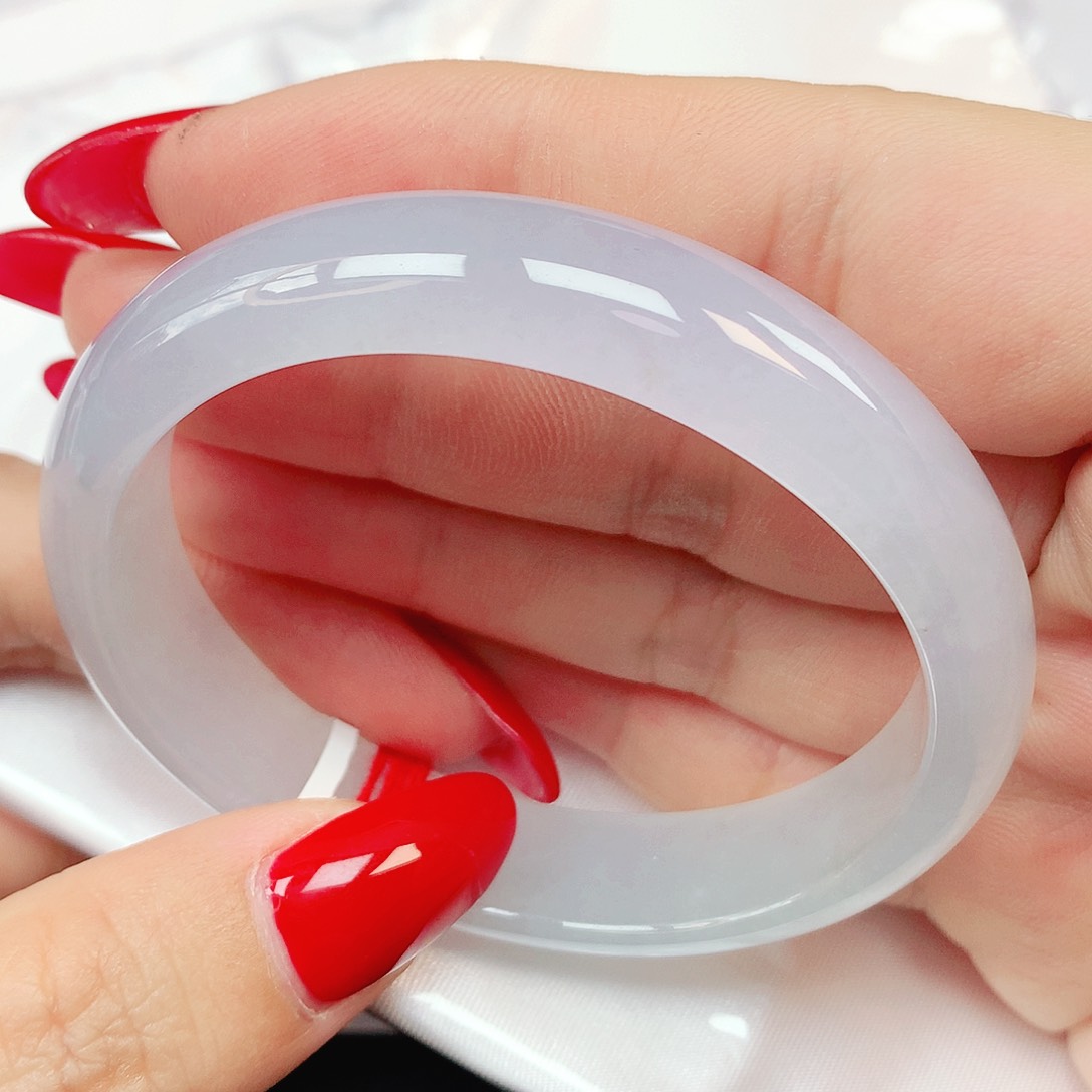 翡翠手镯未镶嵌抖音901贵妃