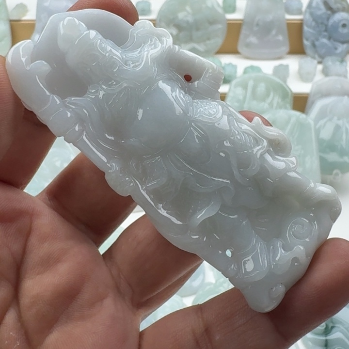 翡翠未镶嵌颈饰天然缅甸A货翡翠