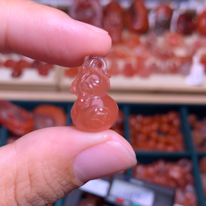 m****南红玛瑙未镶嵌珠宝半成品葫芦