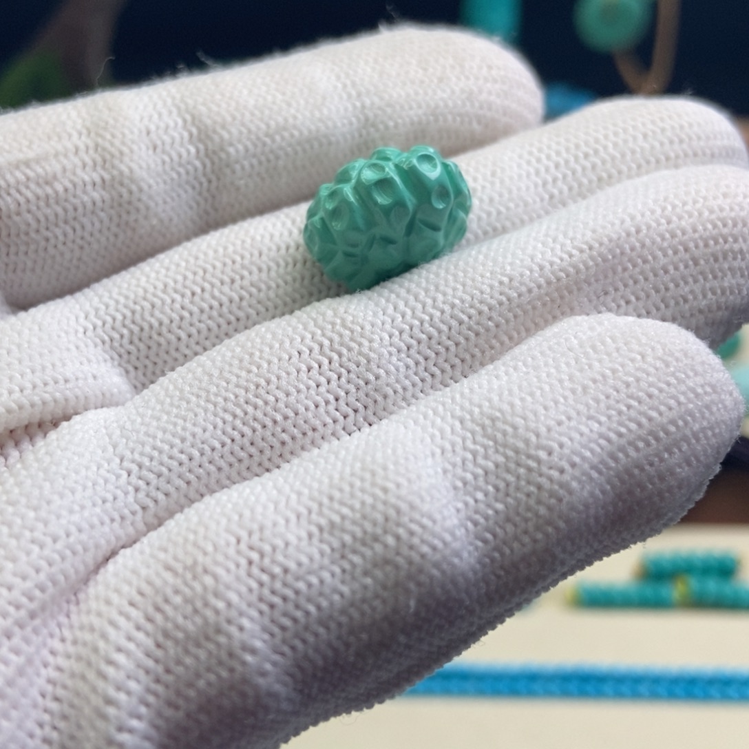 乐***重无非金属富甲背云