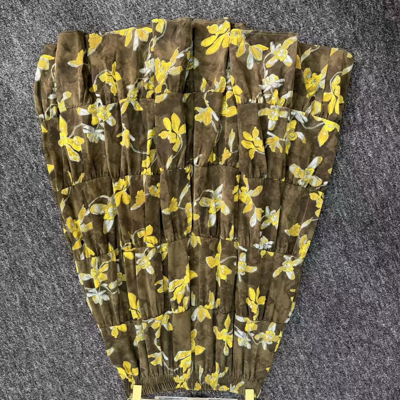 Y577【简一一专属】咖色碎花时尚百搭半身裙