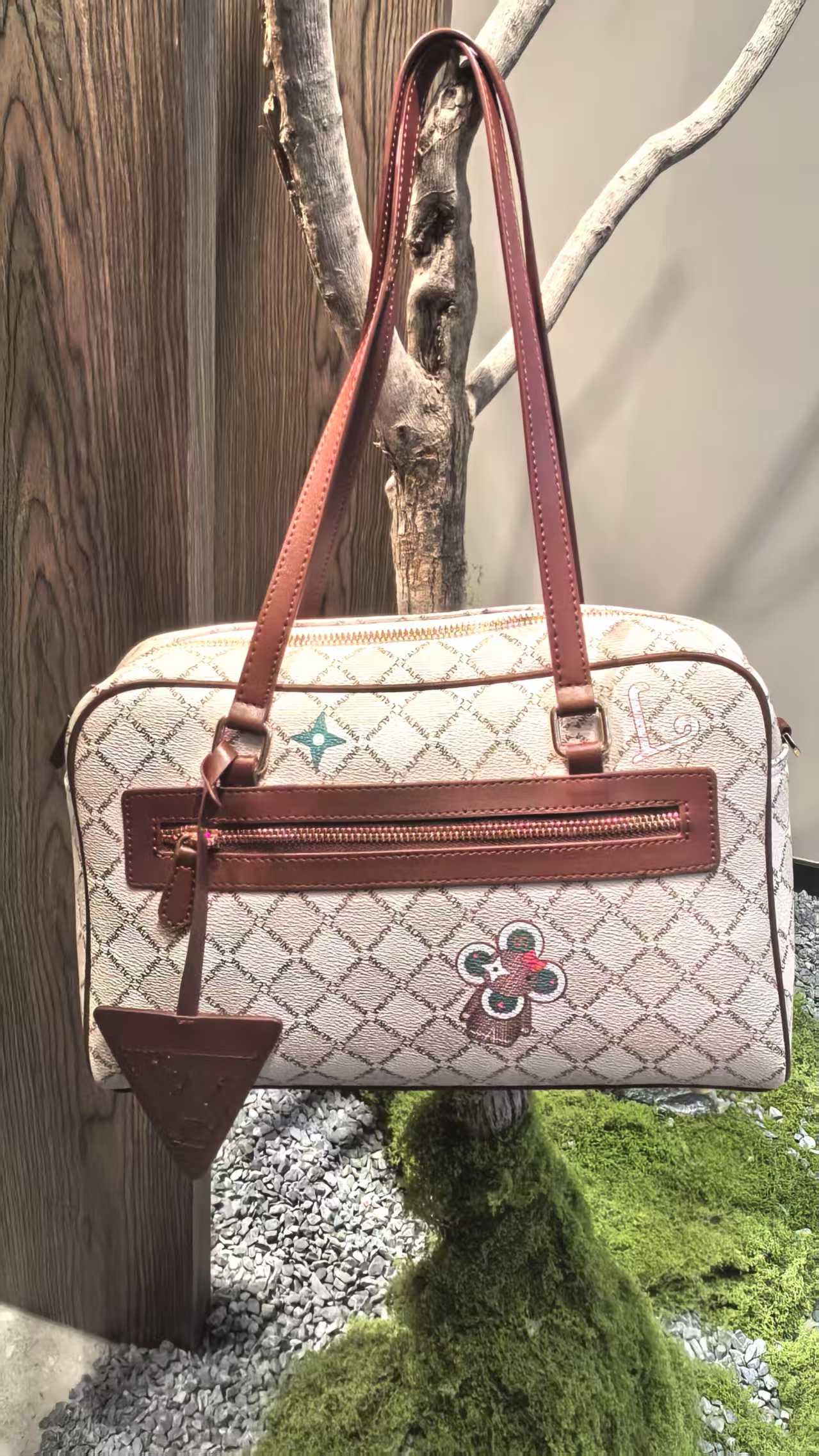 阿尔皮纳袋鼠小托特