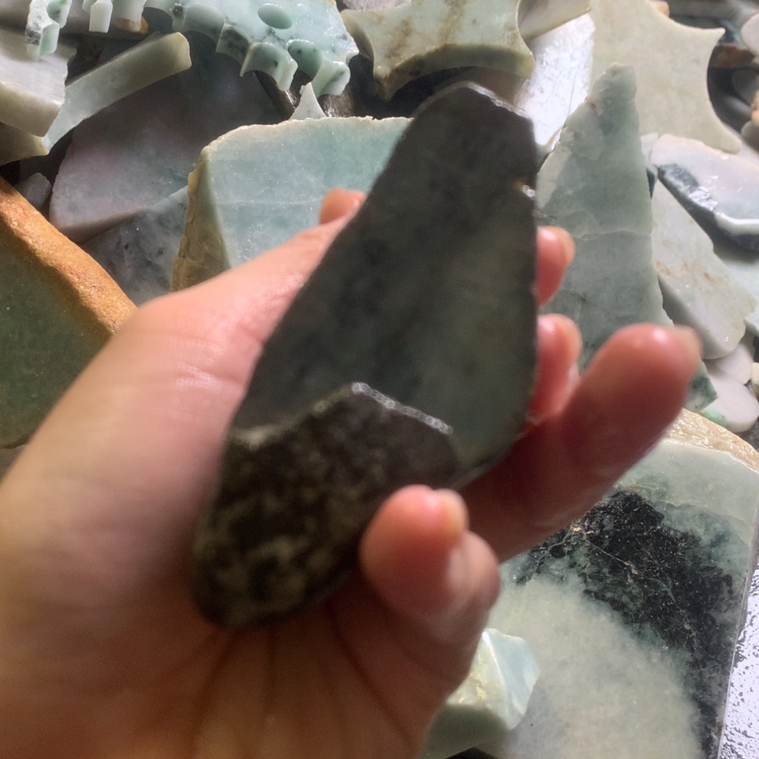 翡翠颈饰未镶嵌缅甸翡翠