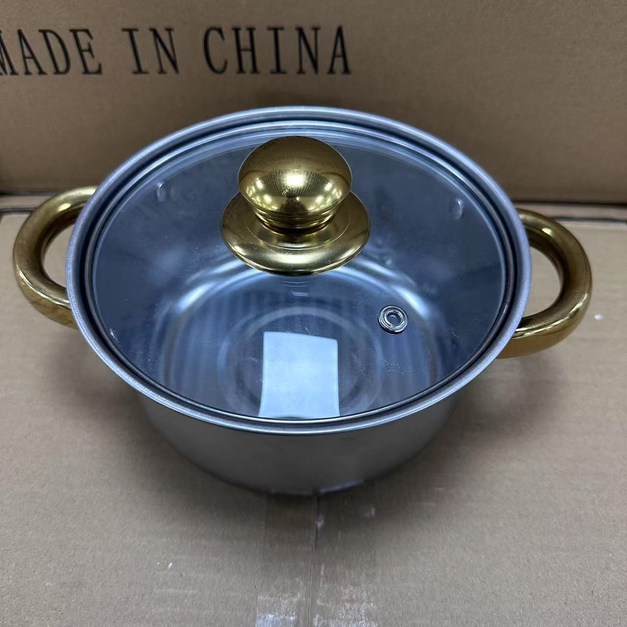 金耳小汤锅颜色随机