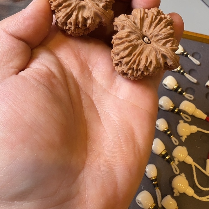 吊坠文玩核桃南疆石全品