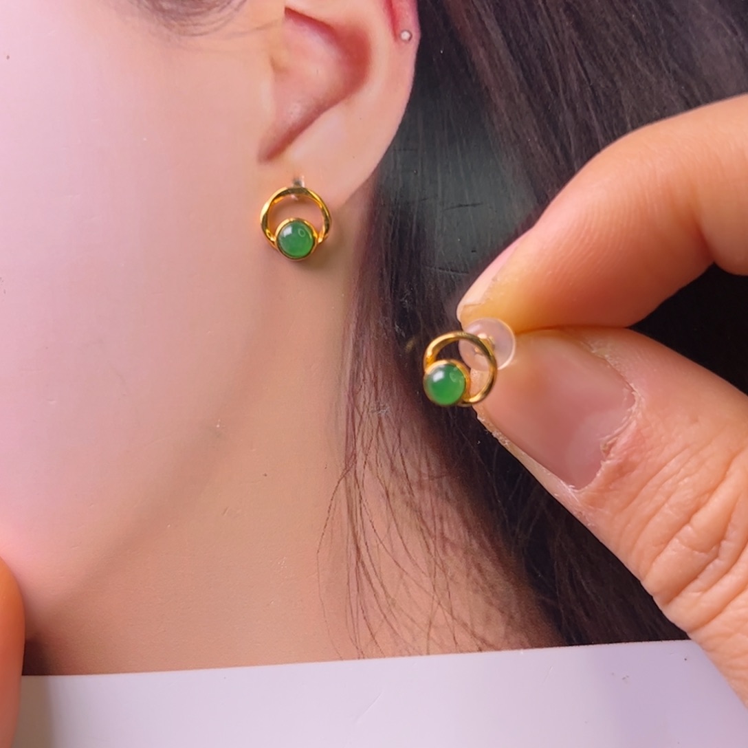 翡翠耳饰18K金镶嵌耳钉