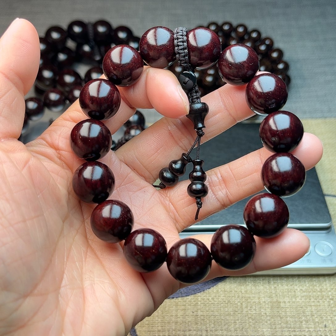 檀香紫檀（小叶紫檀）1.5 15颗