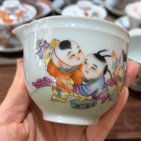 手绘茶杯盖碗壶承陶瓷