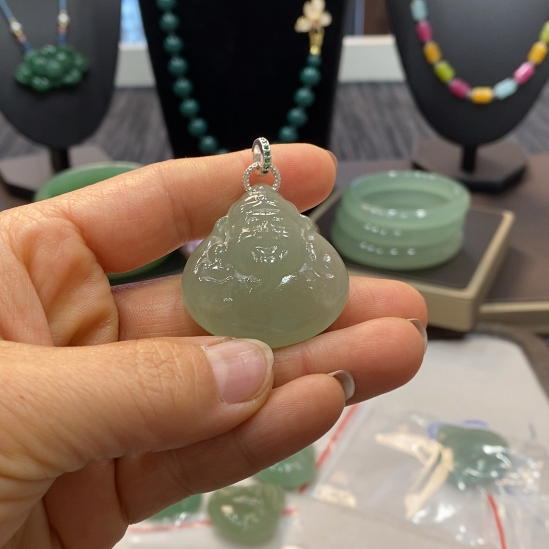 石英岩玉未镶嵌手链