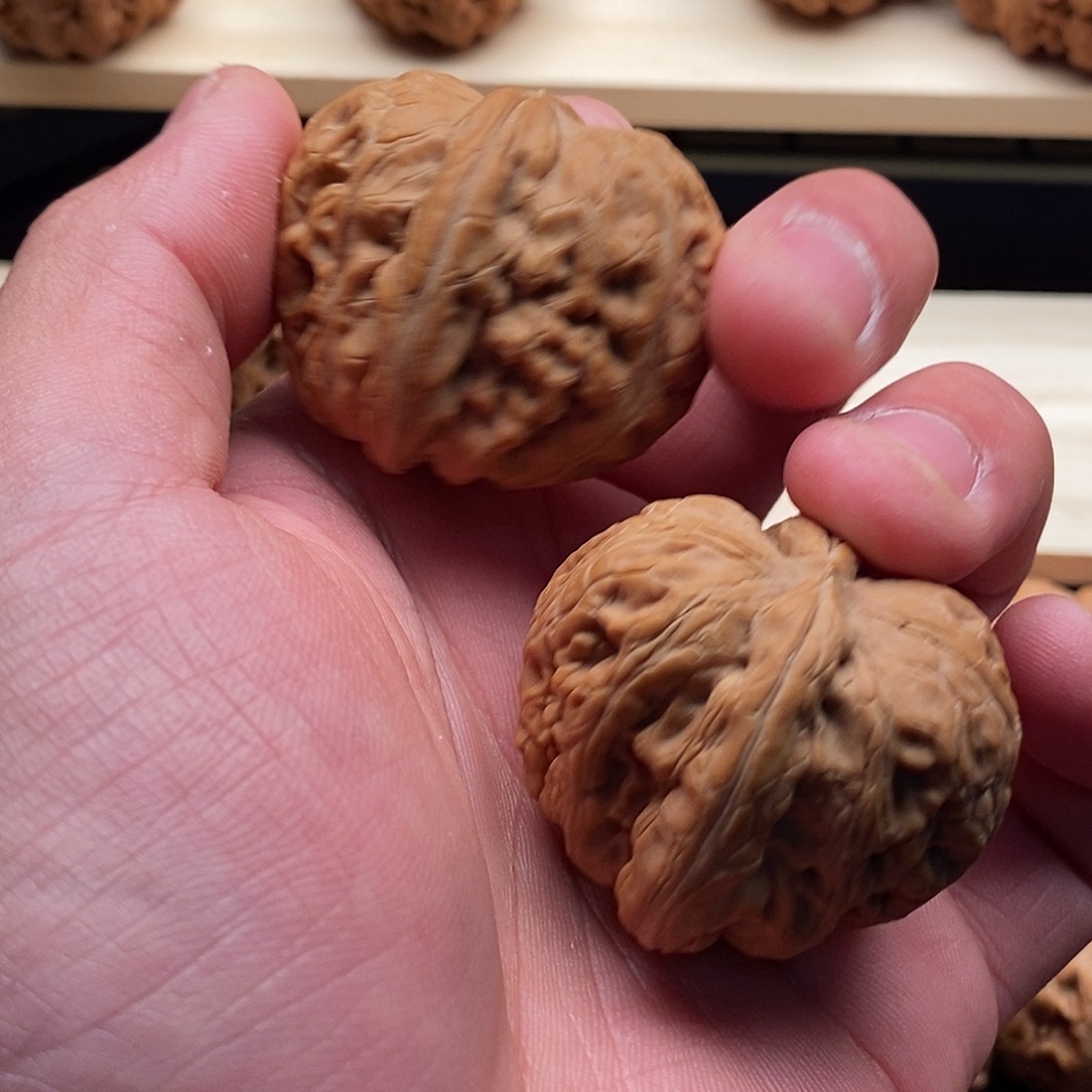 3***舍文玩核桃吊坠元宝