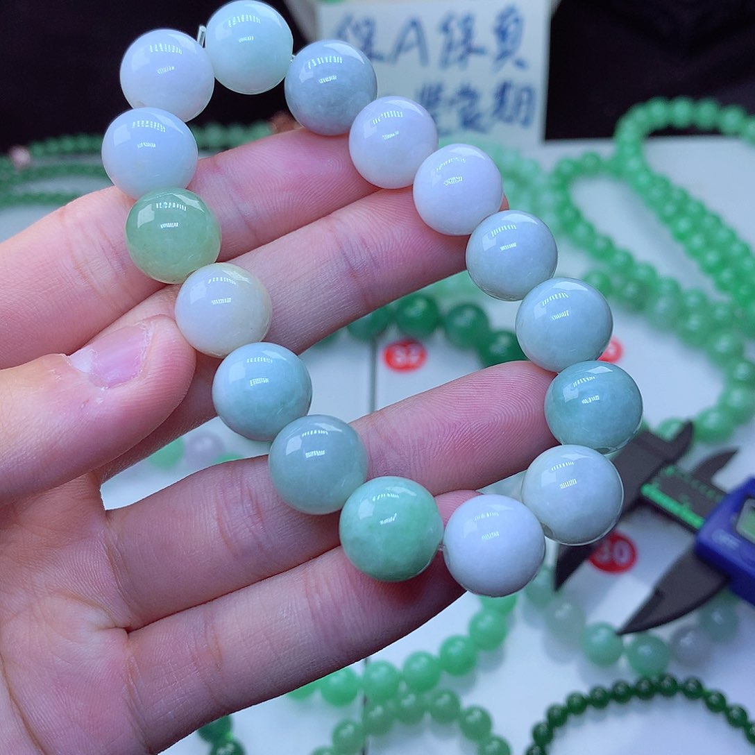 翡翠毛衣链未镶嵌