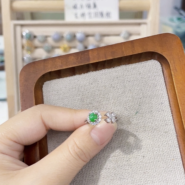 翡翠未镶嵌颈饰天然翡翠Ａ货